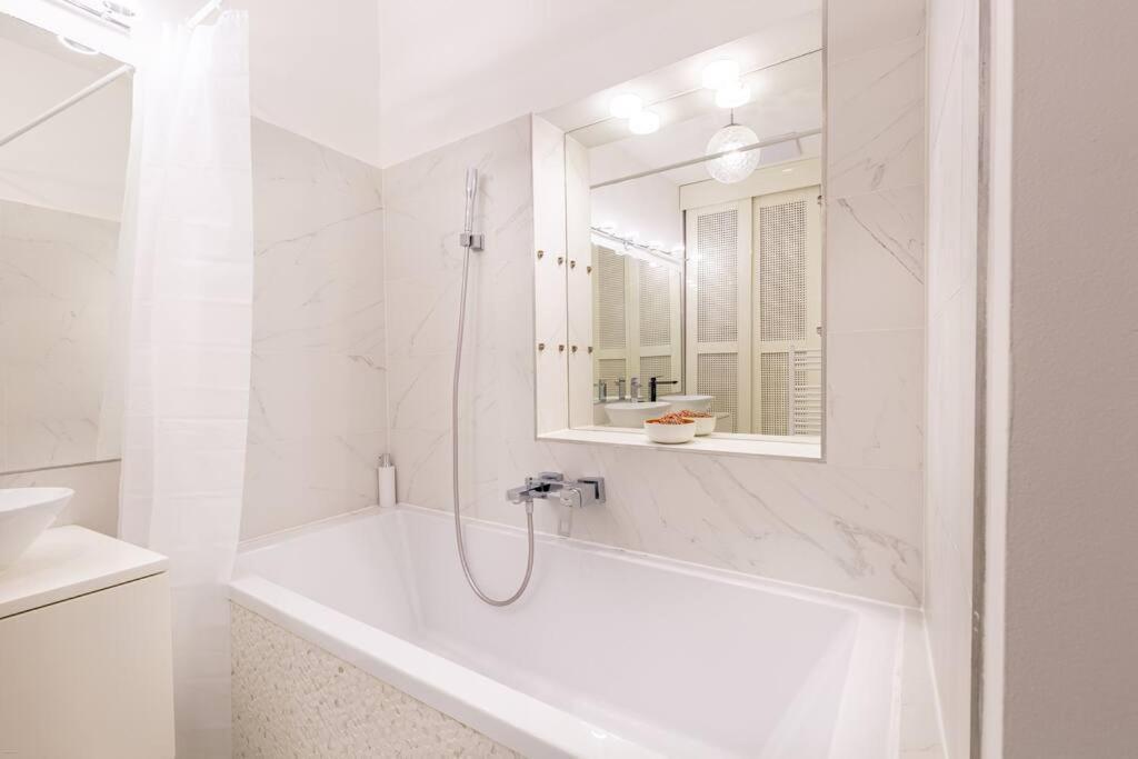 Quaint And Cozy 2-br In The Center Appartamento